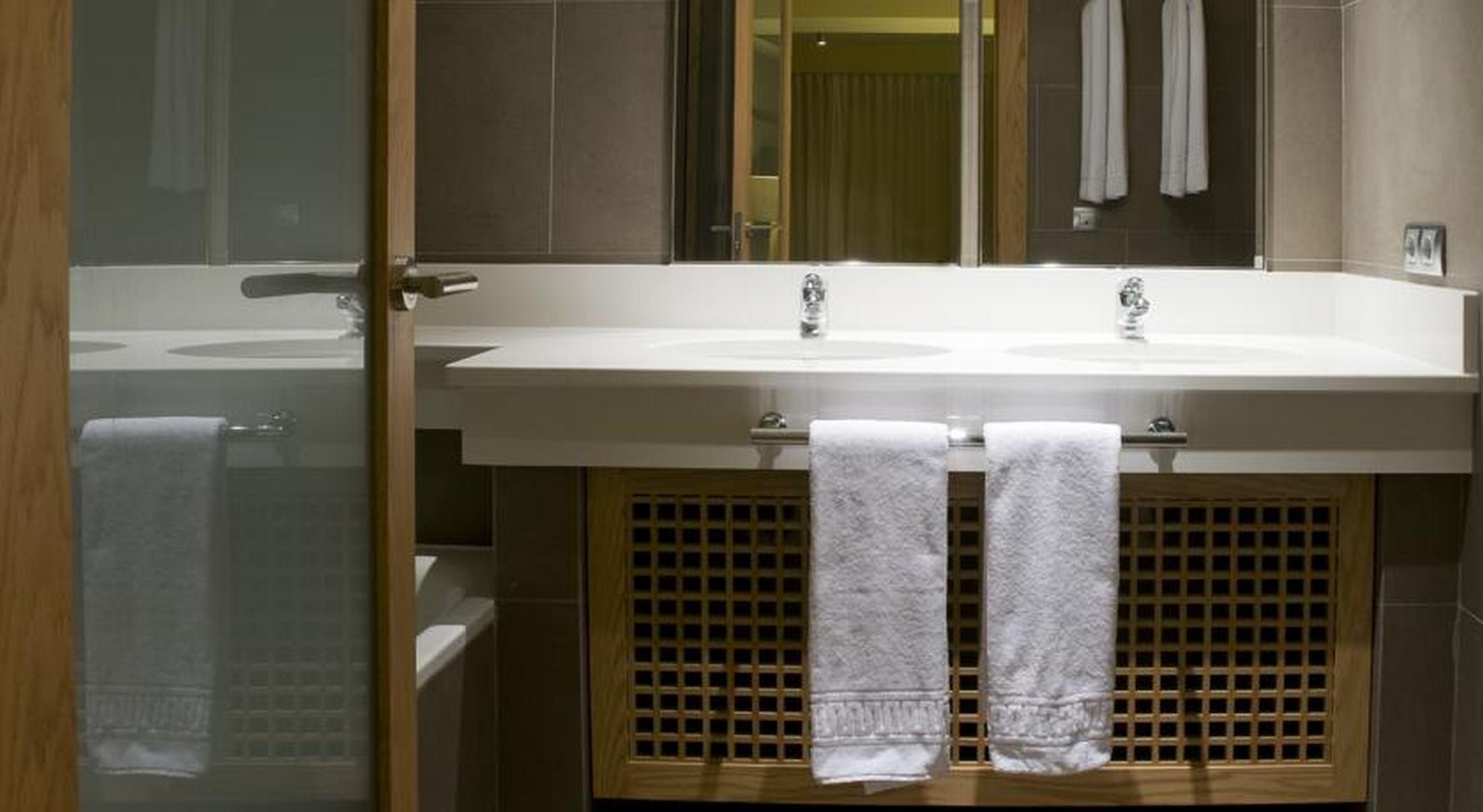 חוף ואיה גראן ריי Hotel Playa Calera מראה חיצוני תמונה