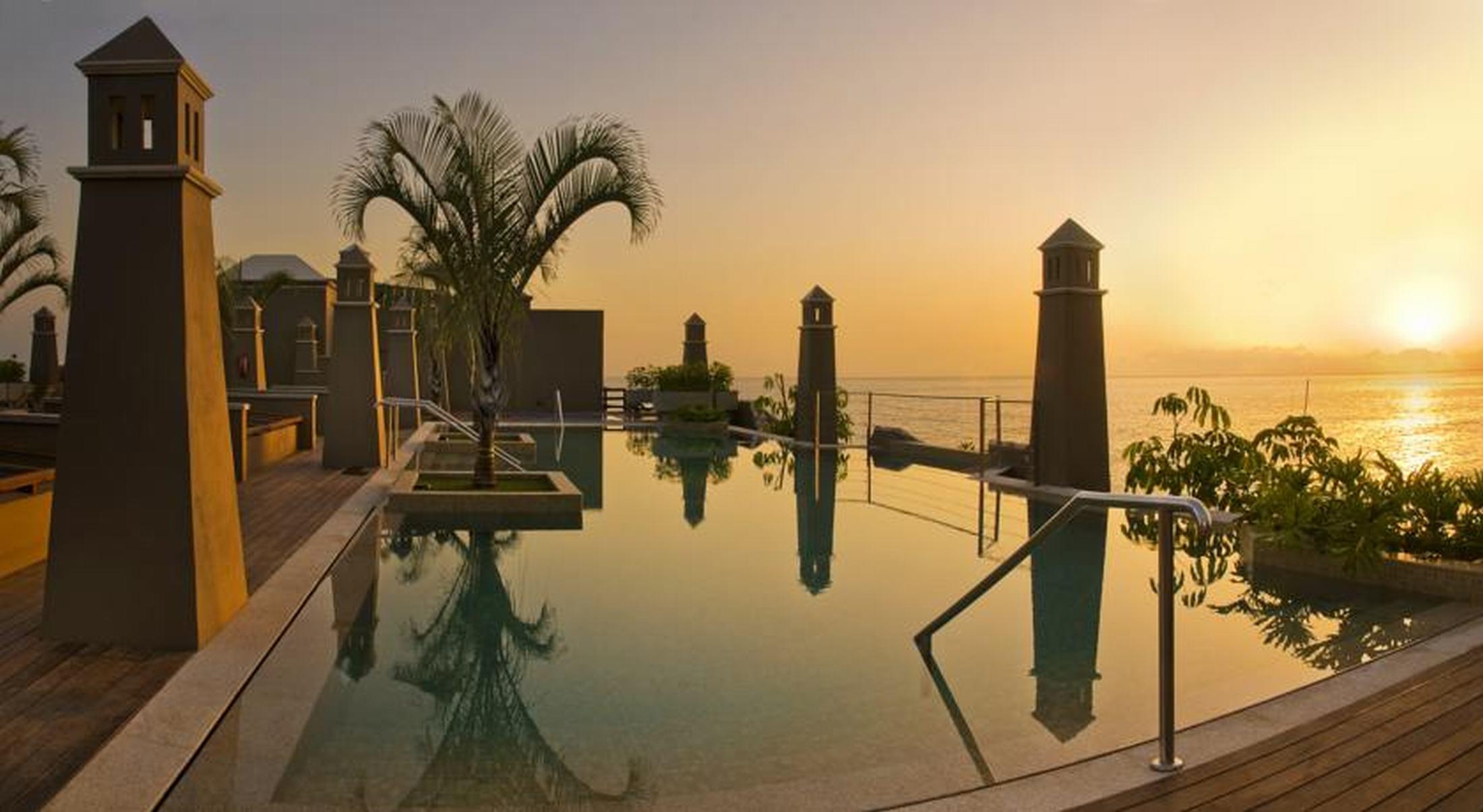 חוף ואיה גראן ריי Hotel Playa Calera מראה חיצוני תמונה