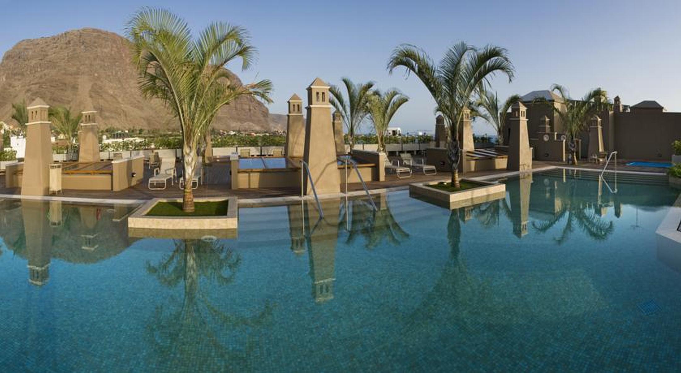 חוף ואיה גראן ריי Hotel Playa Calera מראה חיצוני תמונה