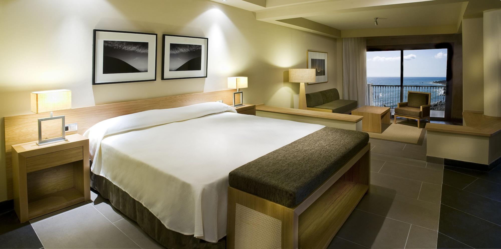 חוף ואיה גראן ריי Hotel Playa Calera מראה חיצוני תמונה