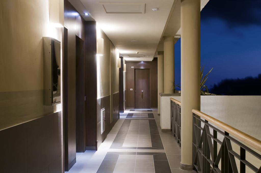 חוף ואיה גראן ריי Hotel Playa Calera מראה חיצוני תמונה